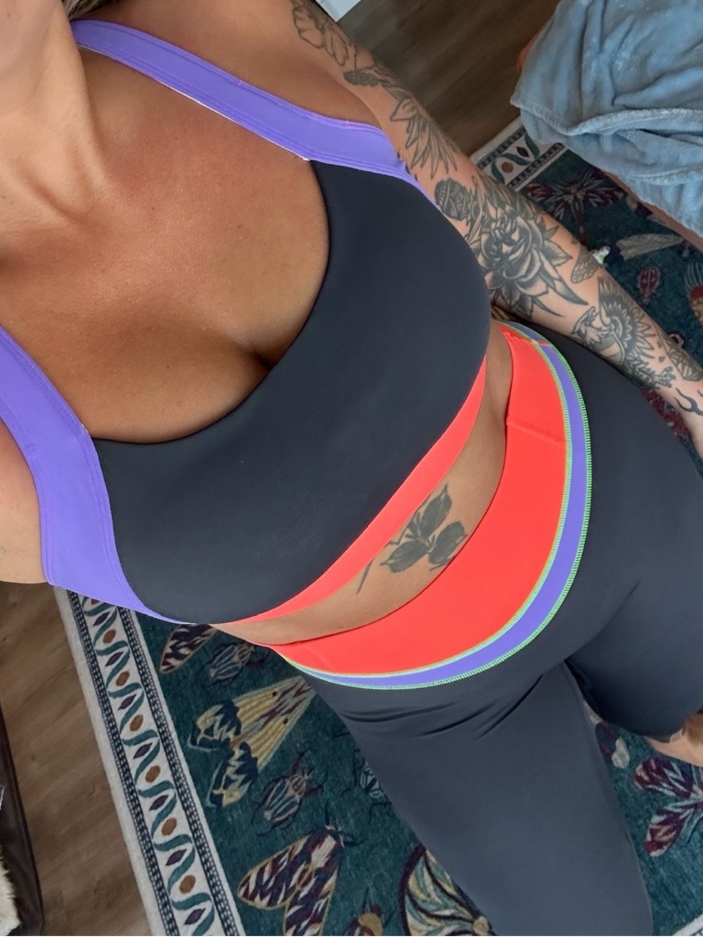 Neon vitality workout set like new